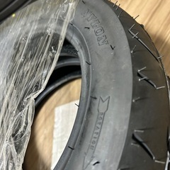 90/90-10新品タイヤ2本の画像