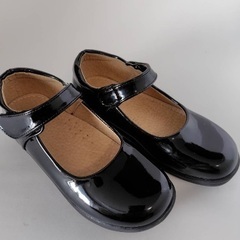 セレモニー用エナメルシューズ、サイズ18.5の画像