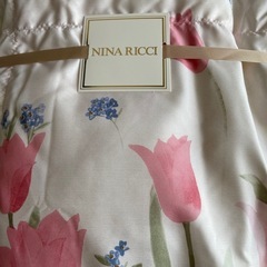 新品シングル Nia Ricci羽毛肌掛け、西川綿毛布、池坊美佳敷パッド 三箱 の画像