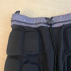 子供用パッド付きヒップガード S ブラックの画像