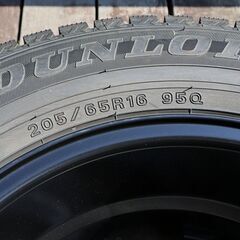 ダンロップ WINTER MAXX WM02 205/65R16 スタッドレスタイヤ ホイールセット 一台分4本セット　（キズ無く大変きれい）の画像
