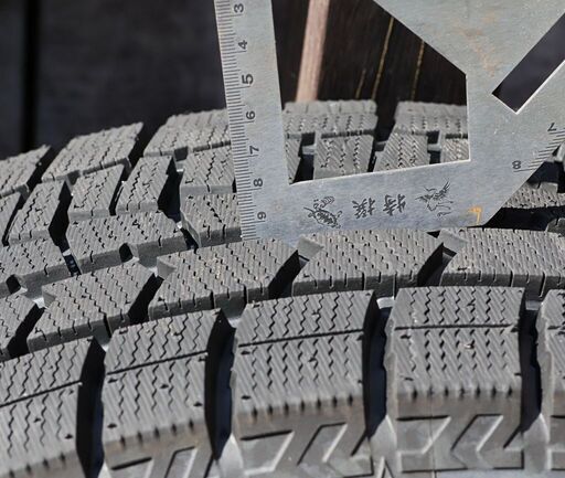 ダンロップ WINTER MAXX WM02 205/65R16 スタッドレスタイヤ ホイールセット 一台分4本セット　（キズ無く大変きれい）