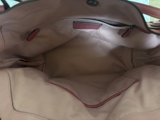 COACH バック　使用回数２回　美品