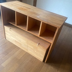 お話中
収納付　子供用　　机
