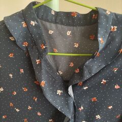 KFBの紺ツーピース（未使用）ポリエステル100％の画像