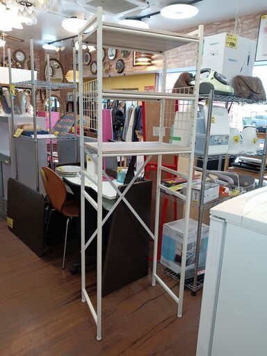 YAMAZEN　冷蔵庫上ラック　ホワイト　ナチュラル　サイズ（約）幅５９．５×奥４１．５×高１８０　　■近隣配送無料 買取GO‼　栄和店