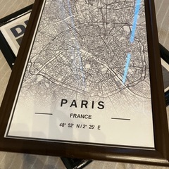 絵　ポスター　額縁の画像