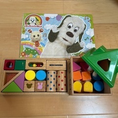 わんわんとうーたんのパズル　ミキハウスのつみき　IKEAの型はめ