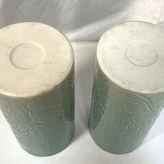 【R326】仏具/花瓶/青磁/唐草模様/昭和レトロ/陶器/花入れ/2点セット/神棚/神具/仏器/供養/祭壇/花立/中古/現状品の画像