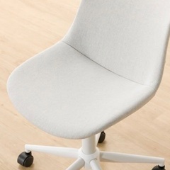 【ニトリ】オフィスチェアホワイトの画像