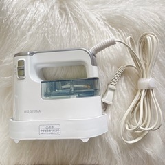 アイリスオーヤマ　衣類スチーマー　アイロン