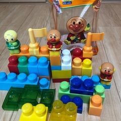 受け渡し予定ありアンパンマンのブロック2セットの画像