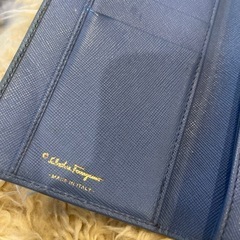 フェラガモ長財布中古の画像