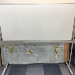 大型ホワイトボードお譲りします！（幅180cm×高さ90cm）の画像
