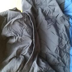 子ども用ポケッタブルパーカー160cmユニクロの画像