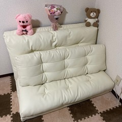 ソファの画像