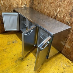 C(7054) ホシザキ 業務用 テーブル形冷蔵庫 RT-180MNCG 2022年製