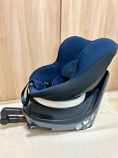 combi コンビ　チャイルドシート ネセルターン ISOFIX