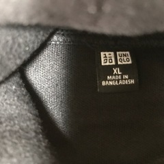 UNIQLOヒートテックハイネック黒XLの画像