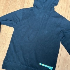 【Quiksilver 】グラフィックパーカー / ブラック / フルジップの画像