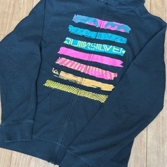 【Quiksilver 】グラフィックパーカー / ブラック /...