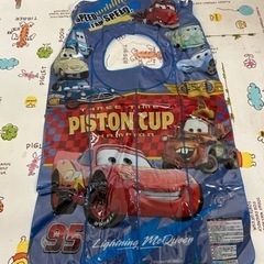 カーズ　ディズニー　子供用品　スイミング