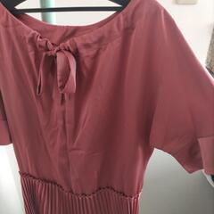 サテンワンピース（未使用）の画像