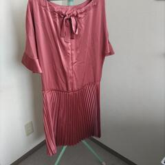 サテンワンピース（未使用）の画像