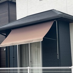 突っ張りオーニングテント