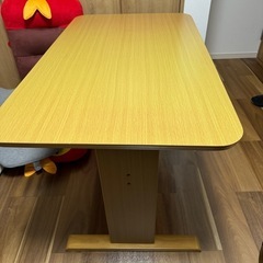 ダイニングテーブル
