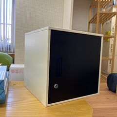 【ロッカー1人用】オフィスの個人用ロッカーや貴重品の収納として利用可能　約W380 × D380 × H380mmの画像