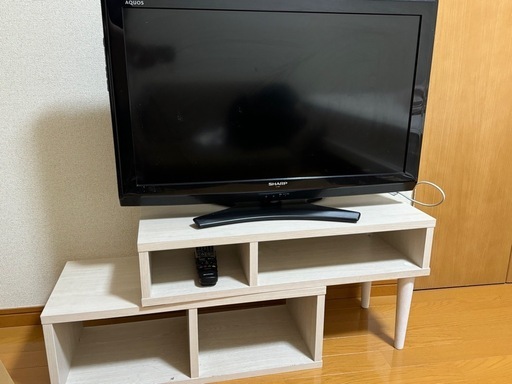 AQUOS 32型テレビ　テレビ台付き