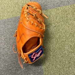 スラッガートレーニングファーストミット只今話中