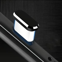 USB Type-C ダストプラグ ブラック 4個 ダスト 保護 キャップ ほこりやゴミの侵入防止 iPhone Android パソコンの画像