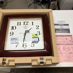 ロ2503-155 SEIKO 電波時計 RX211B 単2形電池×2コ付き 動作確認済み 
中古美品の画像
