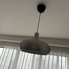 IKEA 吊り下げ証明