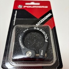 新品シートポストクランプ黒