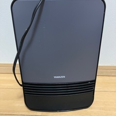 ファンヒーター　2022年製