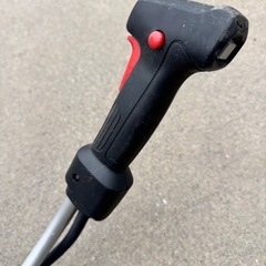 マキタ 18V 充電式草刈機 MUR182UDの画像