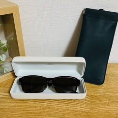 【中古】JINS Switch サングラス＋眼鏡ケース白＋カラビ...
