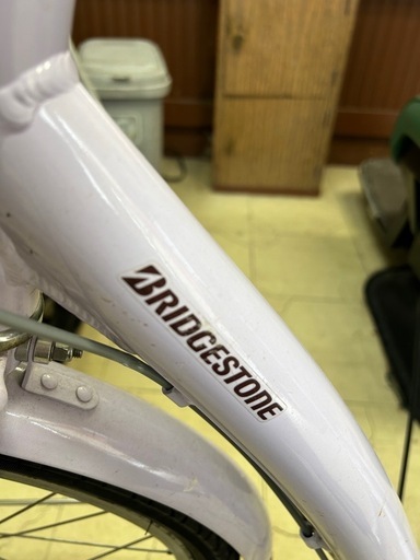 ブリヂストンシルバー 電動アシスト自転車 前カゴ付き4286