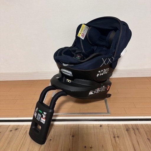 超美品 エールべべ クルット4i グランス BF883 チャイルドシート