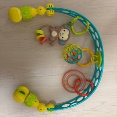 バウンサー　ベビーカー　おもちゃ