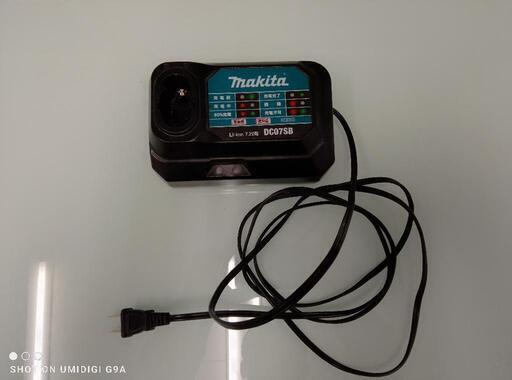 マキタペン型充電器