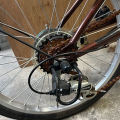 折りたたみ自転車 20インチ？ 6段切り替えの画像
