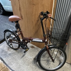 折りたたみ自転車 20インチ？ 6段切り替え