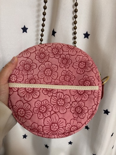 春先のちょっとしたお出かけにピッタリなショルダーバッグ