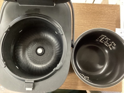 美原店 2023年製 東芝　IHジャー 炊飯器 RC-5XT 3合炊き 備長炭ダイヤモンド釜 ブラック IHの高火力で一膳から