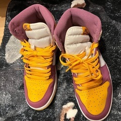 Nike Air Jordan 1 マルーン/イエロー ハイカット