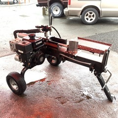 プラウ 薪割り機 12㌧ キャンプ 薪ストーブの画像